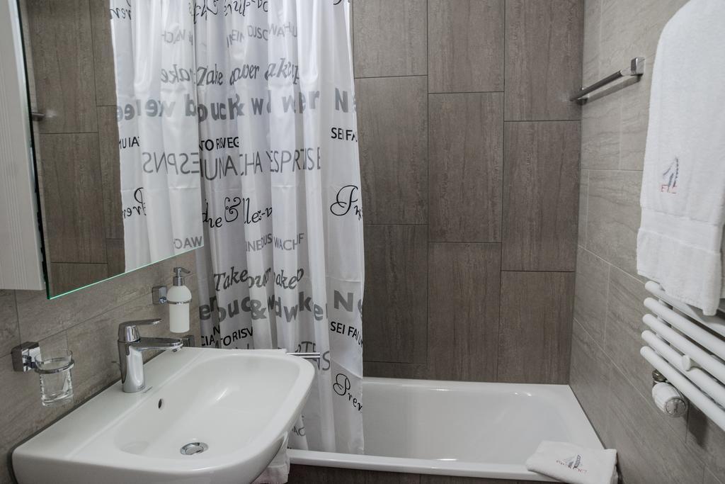 Reloc Serviced Apartments Zurich-Oerlikon Bilik gambar