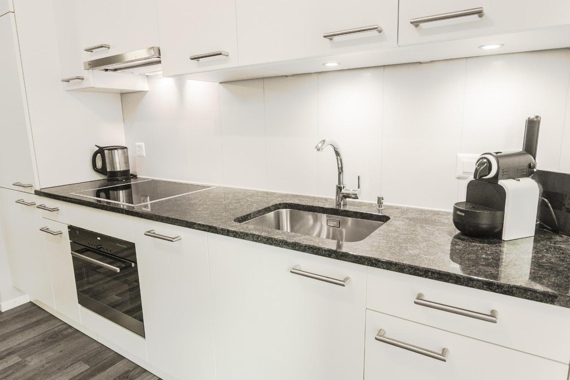 Reloc Serviced Apartments Zurich-Oerlikon Bilik gambar